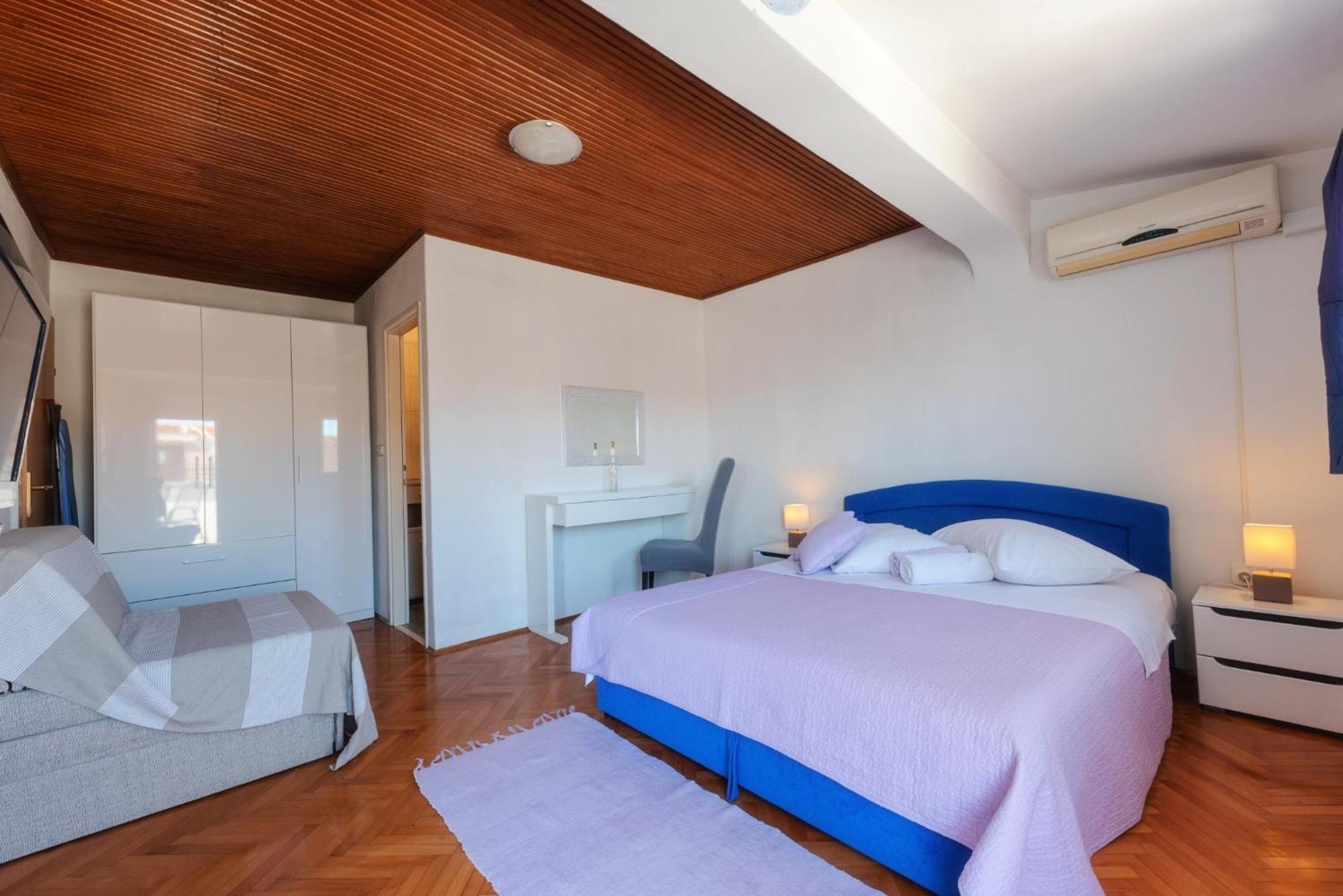 Perica Apartment And Perica Room With Separate Entrance Zadar Exterior photo